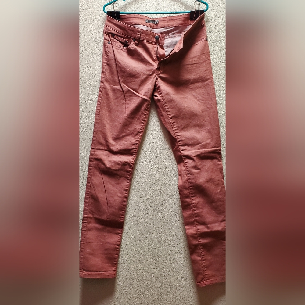 prAna Kara jean